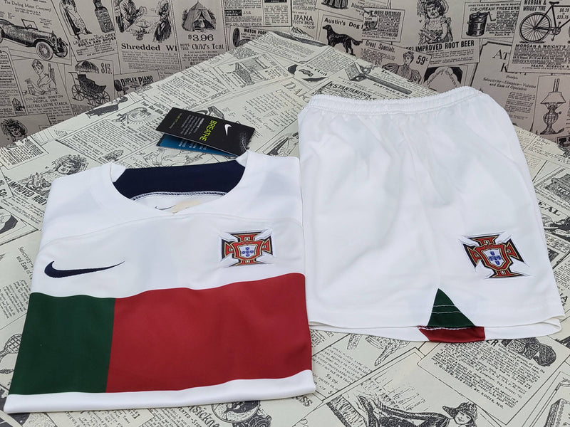Kit Infantil Portugal Away 2022
